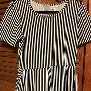 EUC lularoe dress with pockets
